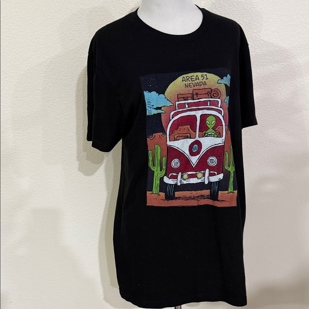 Rare Black Graphic Area 51 Nevada T-Shirt Size Medium EUC